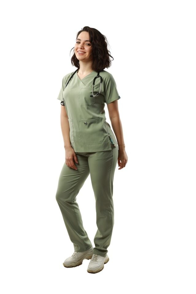 Küf Yeşili Likralı Normal Kol Bayan Takımı